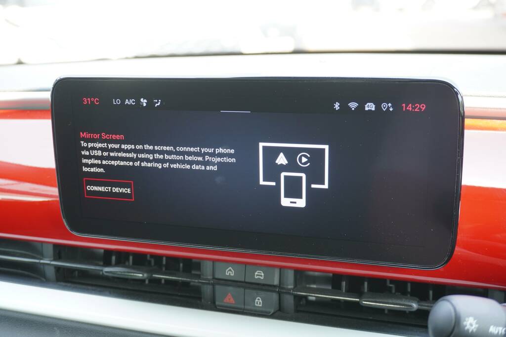 Fiat 600e 54Kwh Red Black #6