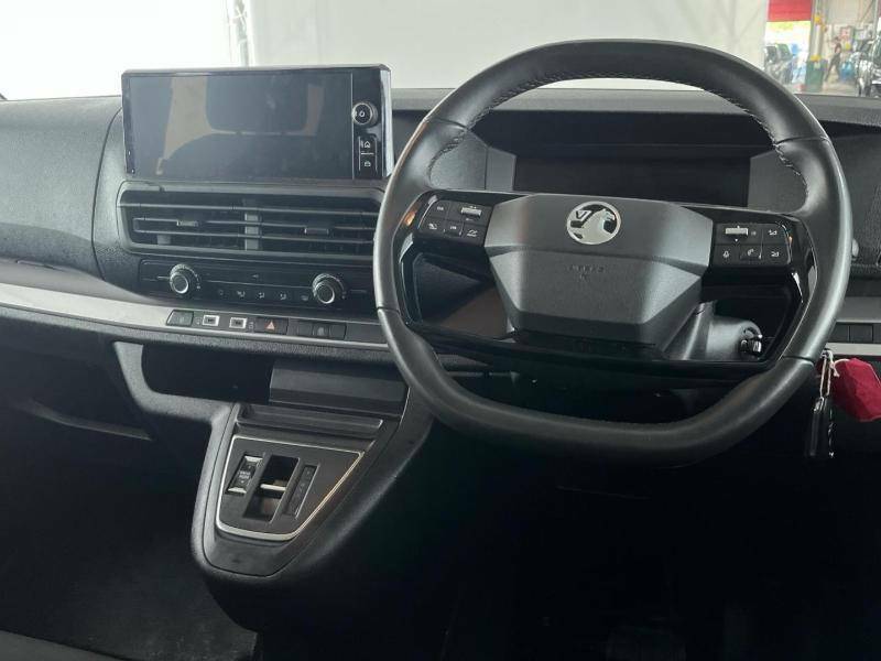 Vauxhall Vivaro 49Kwh Combi XL Mpv Lwb 9 Seat, 11Kw Char Grey #4