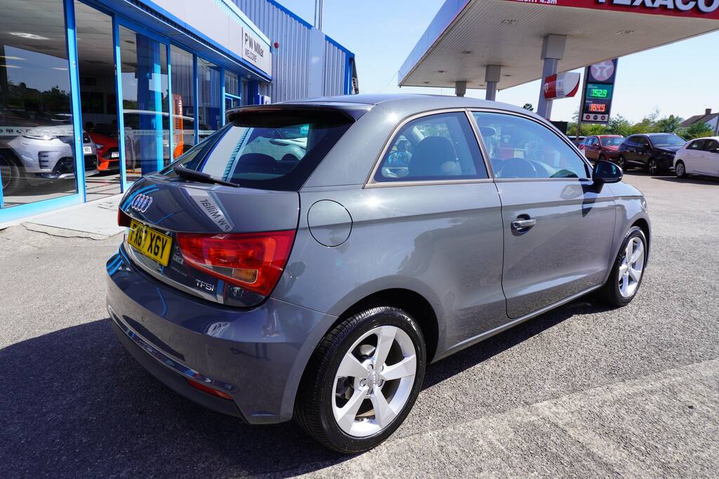 Audi A1 1.0 Tfsi Sport Euro 6 Ss Grey #2