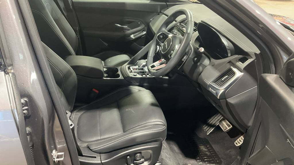 Jaguar E-Pace 2.0 D204 Mhev R-dynamic Se Black Awd Euro 6 Grey #4