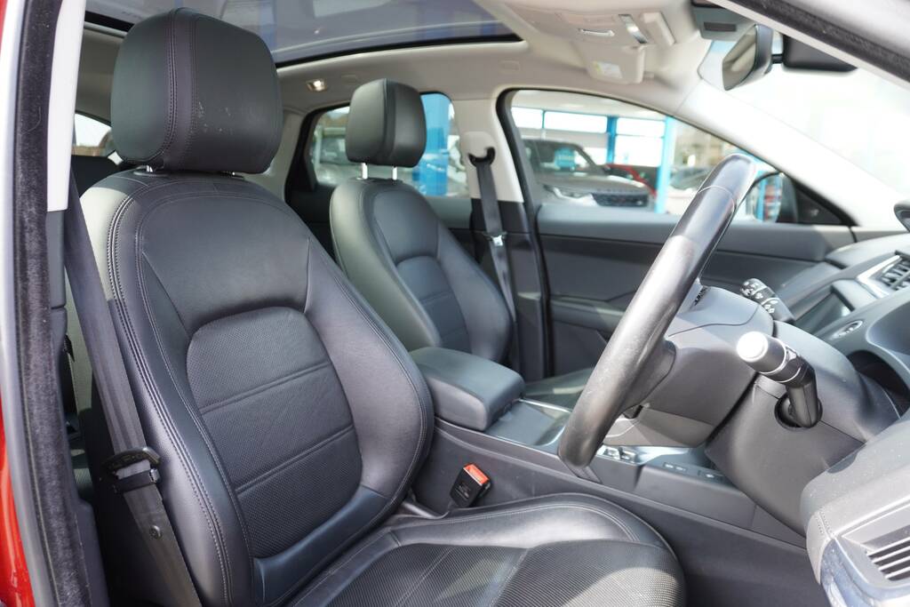 Jaguar E-Pace 2.0 P200 R-dynamic Hse Suv Awd Eur White #8