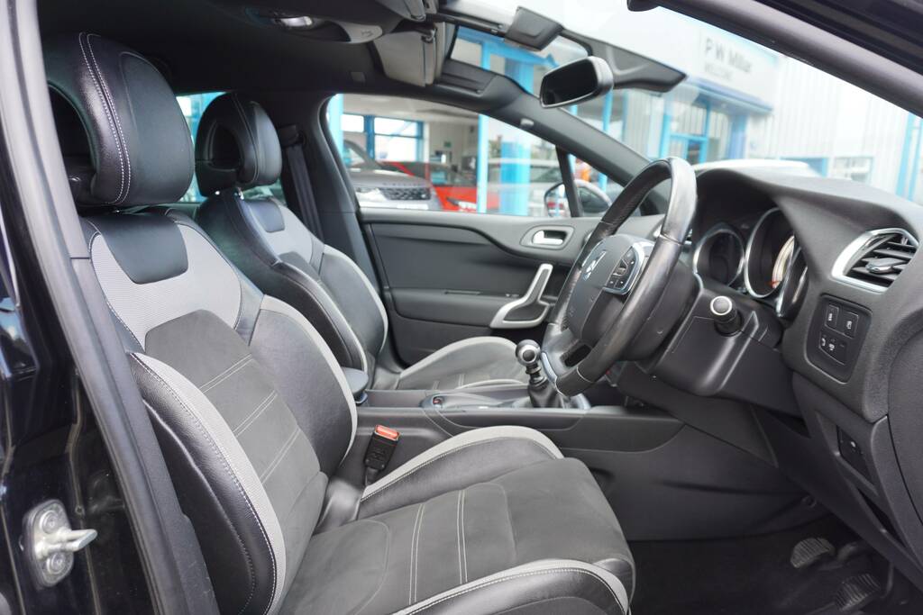 DS DS 4 Crossback 1.6 Blue Hdi Crossback Black 2016 #9