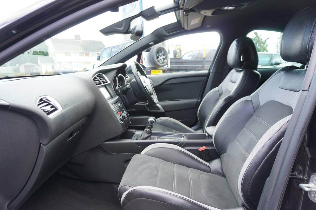 DS DS 4 Crossback 1.6 Blue Hdi Crossback Black 2016 #16