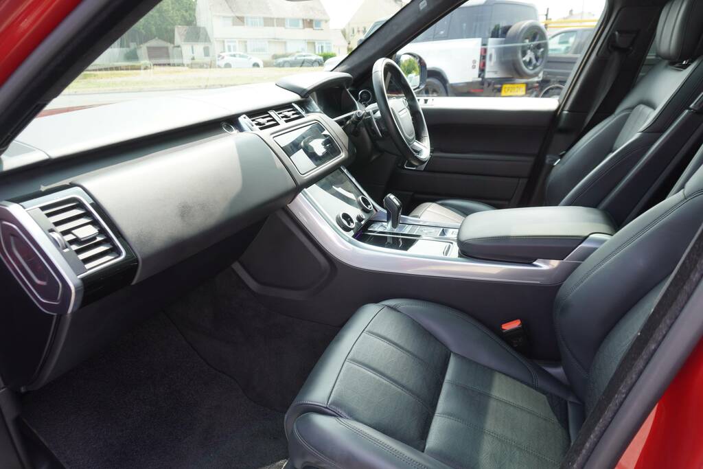 Land Rover Range Rover Sport 2.0 P400e 13.1Kwh Dynamic 4Wd E HD22GXO Red #3
