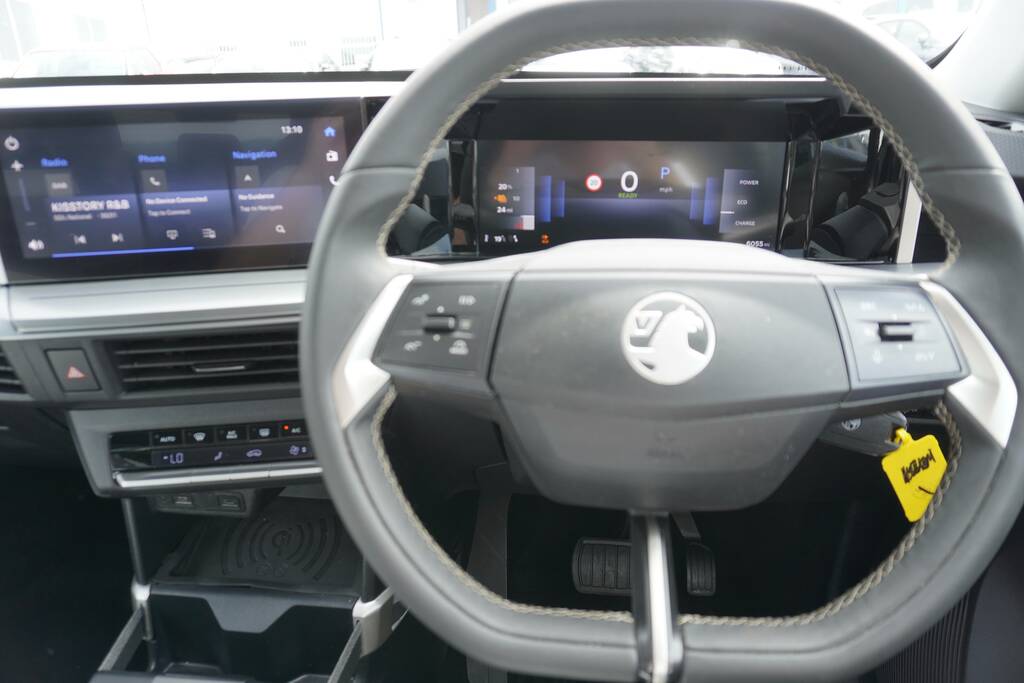 Vauxhall Frontera 1.2 Hybrid 145 Gs E-dct6 Black #25