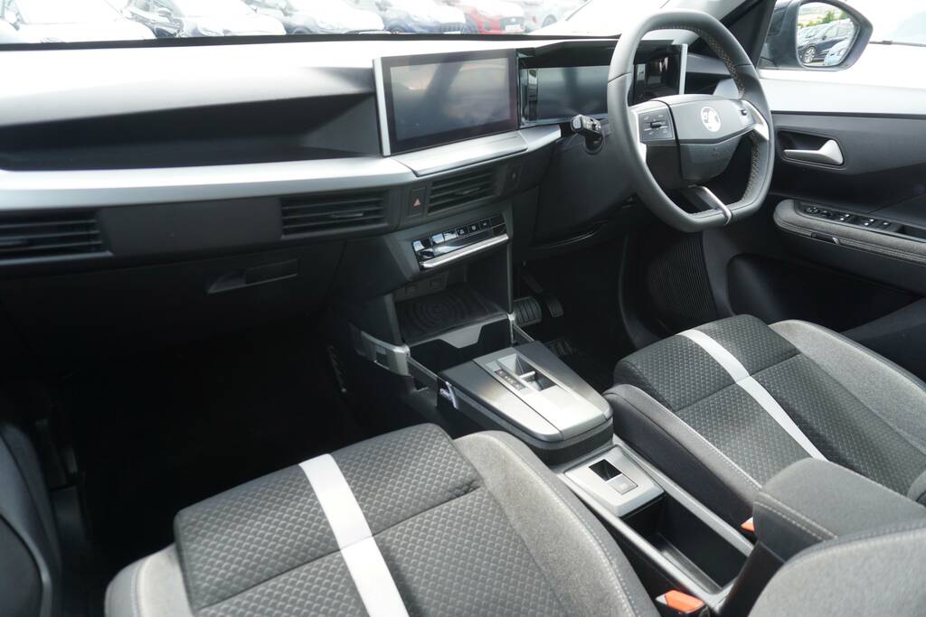Vauxhall Frontera 1.2 Hybrid 145 Gs E-dct6 Black #21
