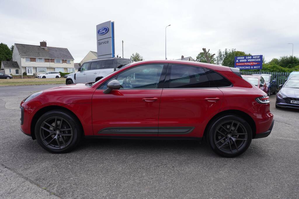 Porsche Macan Pdk Estate Black #27
