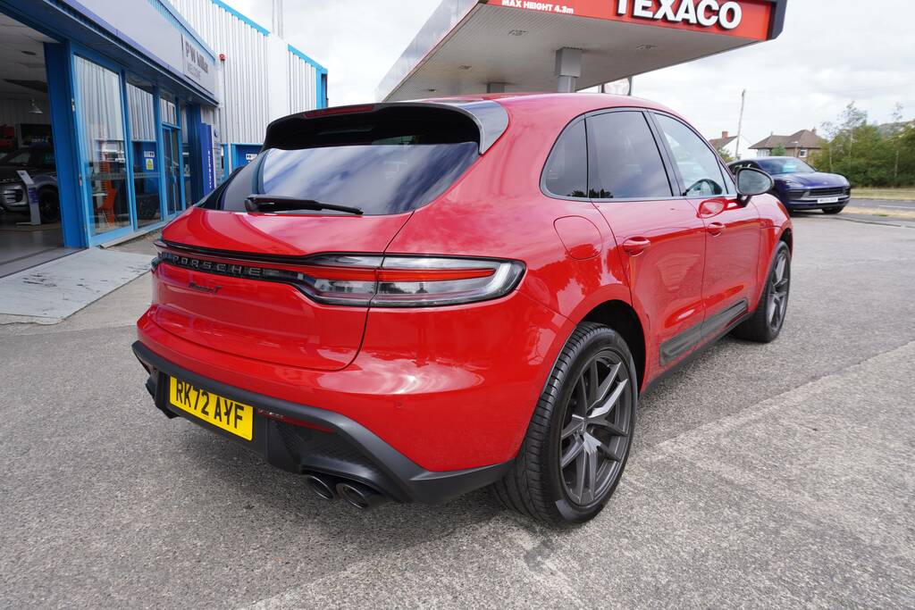 Porsche Macan 2.0T T Pdk 4Wd Euro 6 Ss Red #3