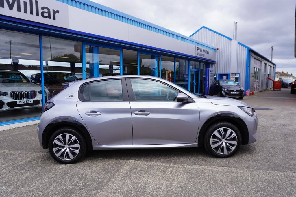 Peugeot e-208 50Kwh Active Grey #2