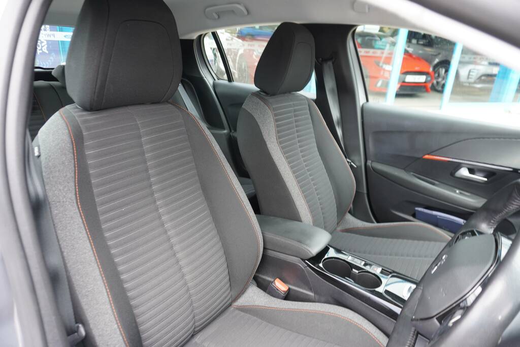 Peugeot e-208 50Kwh Active Grey #6