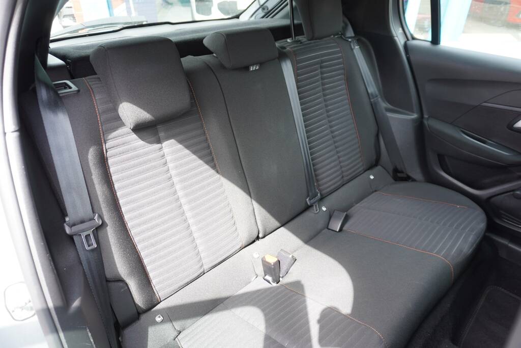 Peugeot e-208 50Kwh Gt Blue #11