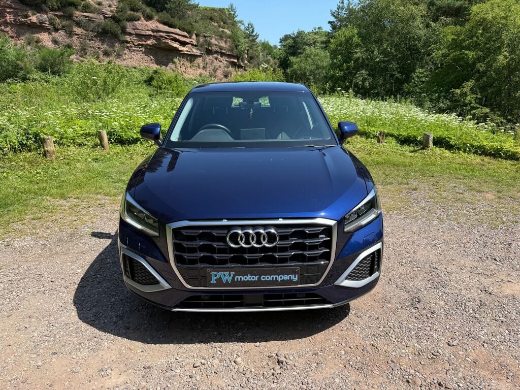 Audi Q2 Tfsi 30 Sport Suv VO23YOF Blue #2