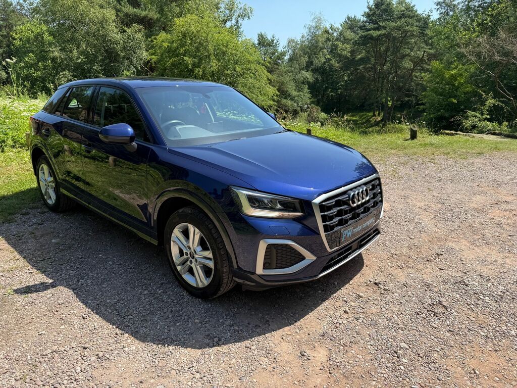 Audi Q2 Tfsi 30 Sport Suv VO23YOF Blue #4
