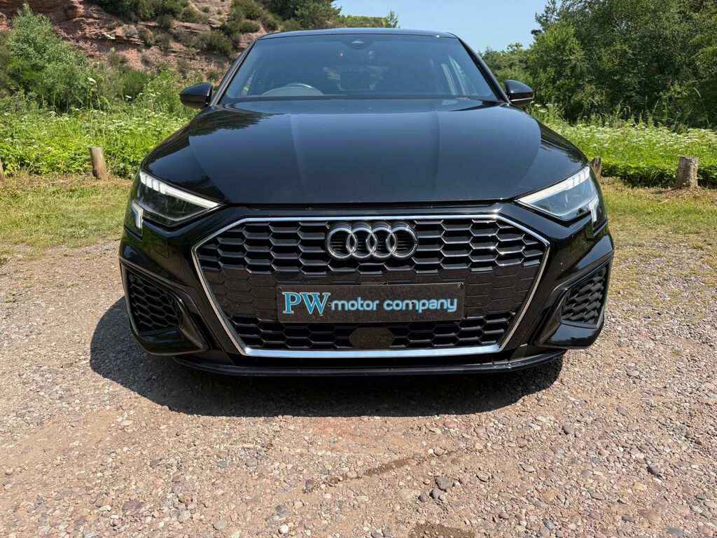 Audi A3 Tfsi 35 S Line LP73WLF Black #6