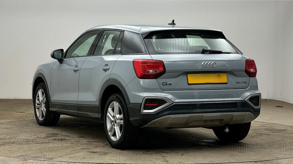Audi Q2 Tfsi 30 Sport Suv Grey #2