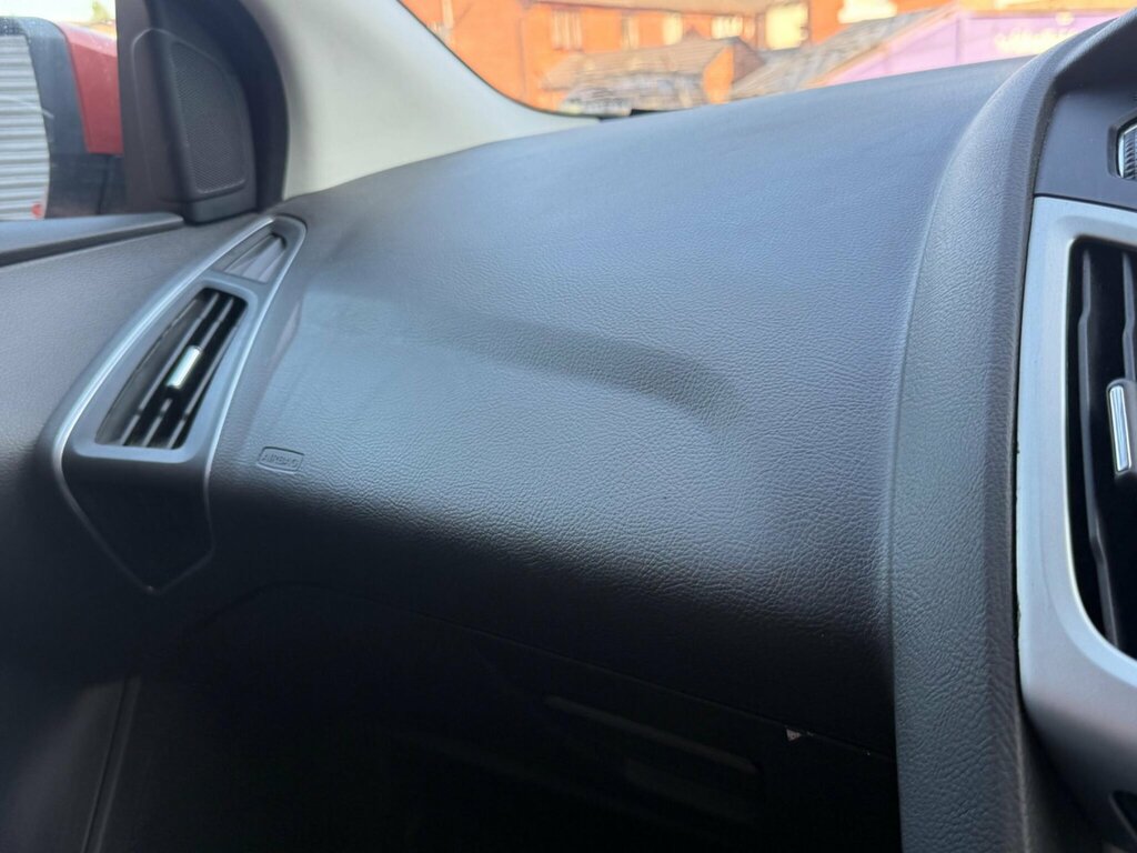 Ford Focus 1.6 L Zetec Blue #20
