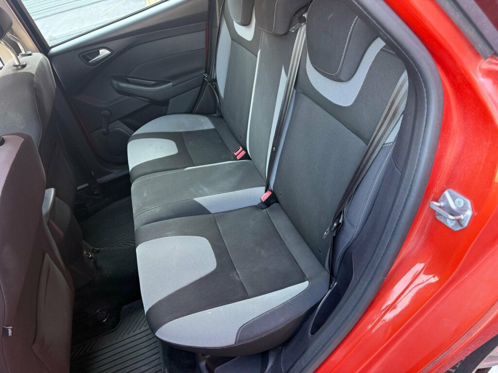Ford Focus 1.6 L Zetec Blue #27