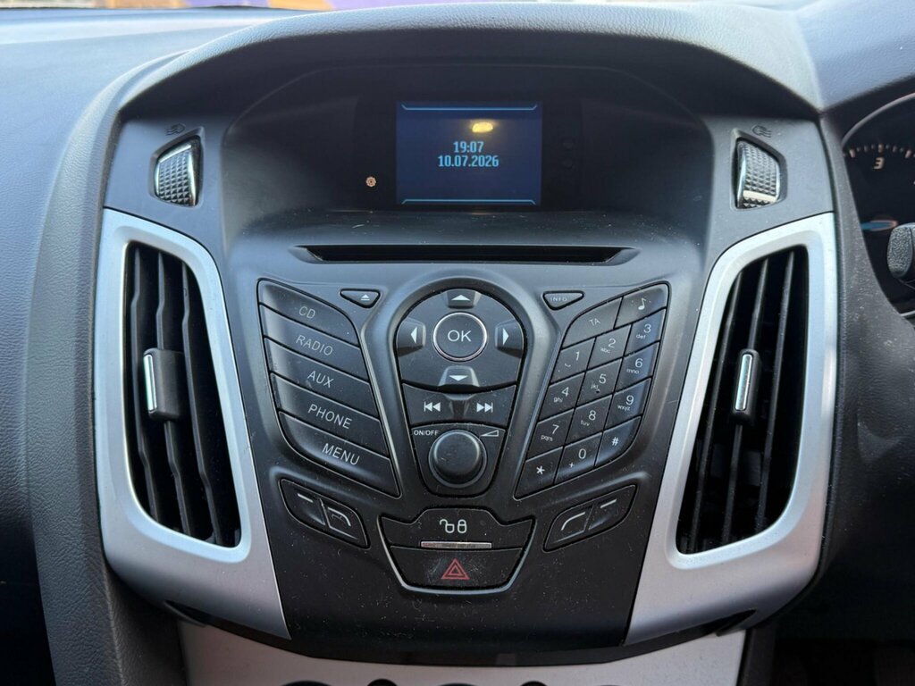Ford Focus 1.6 L Zetec Blue #17