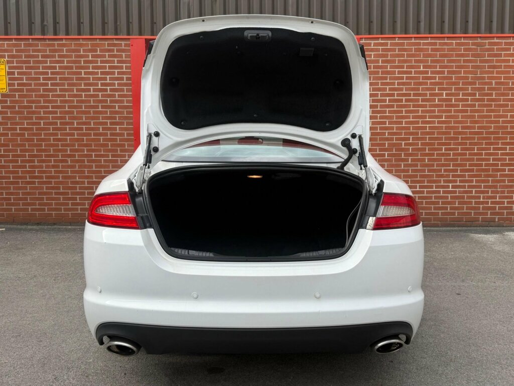 Jaguar XF 2.2D Luxury #37