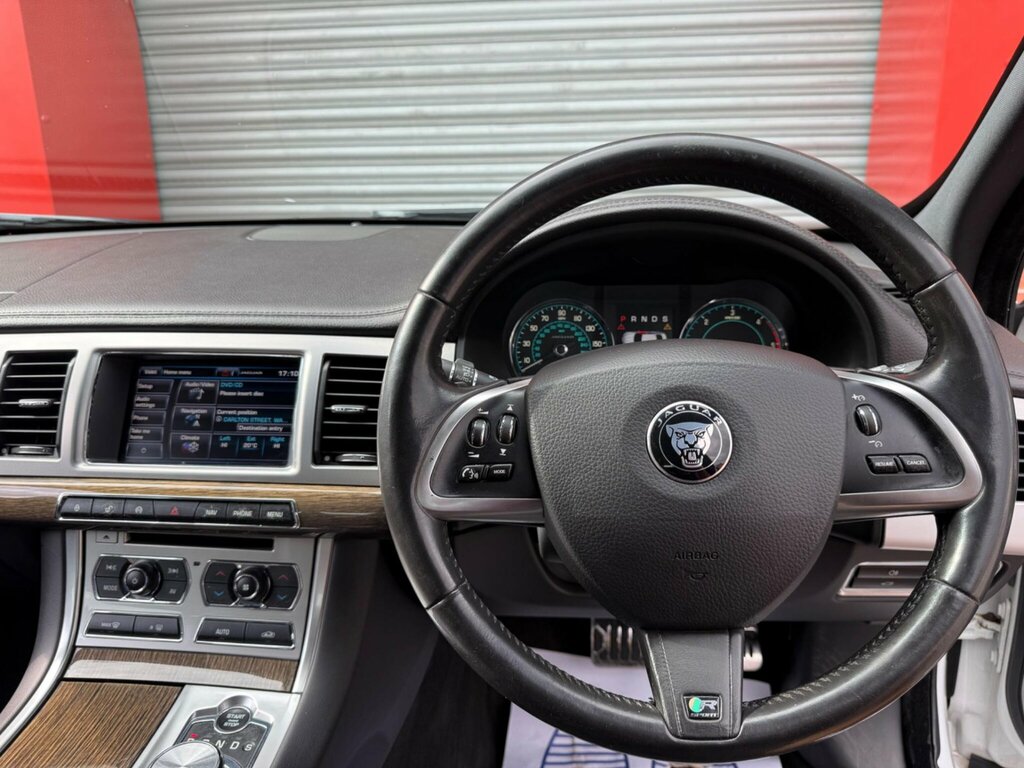 Jaguar XF 2.2D Luxury #20