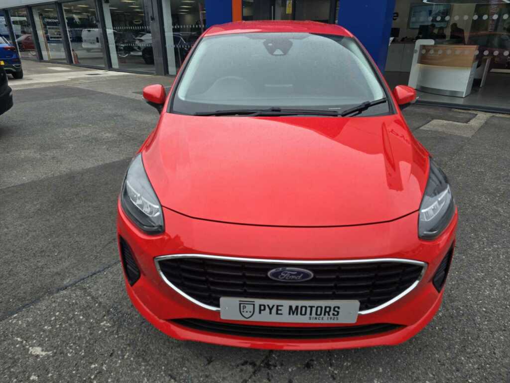 Ford Fiesta 1.1 Trend Red #2