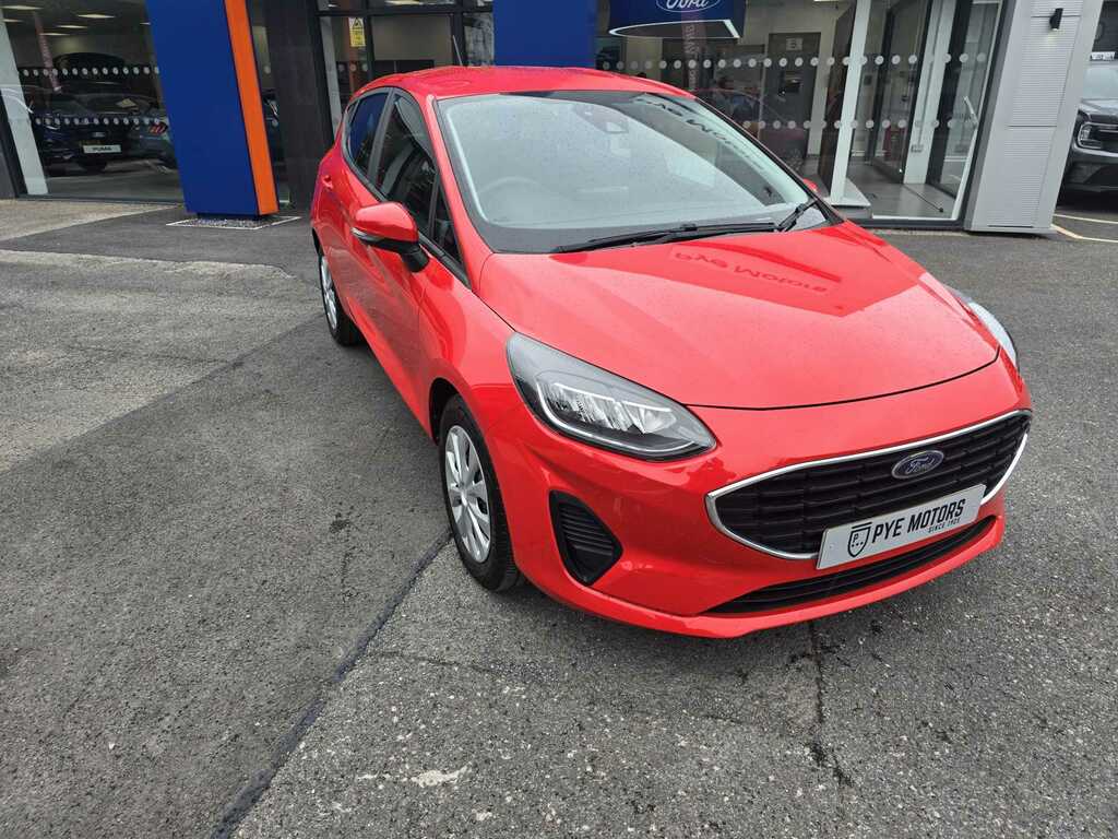 Ford Fiesta 1.1 Trend Red