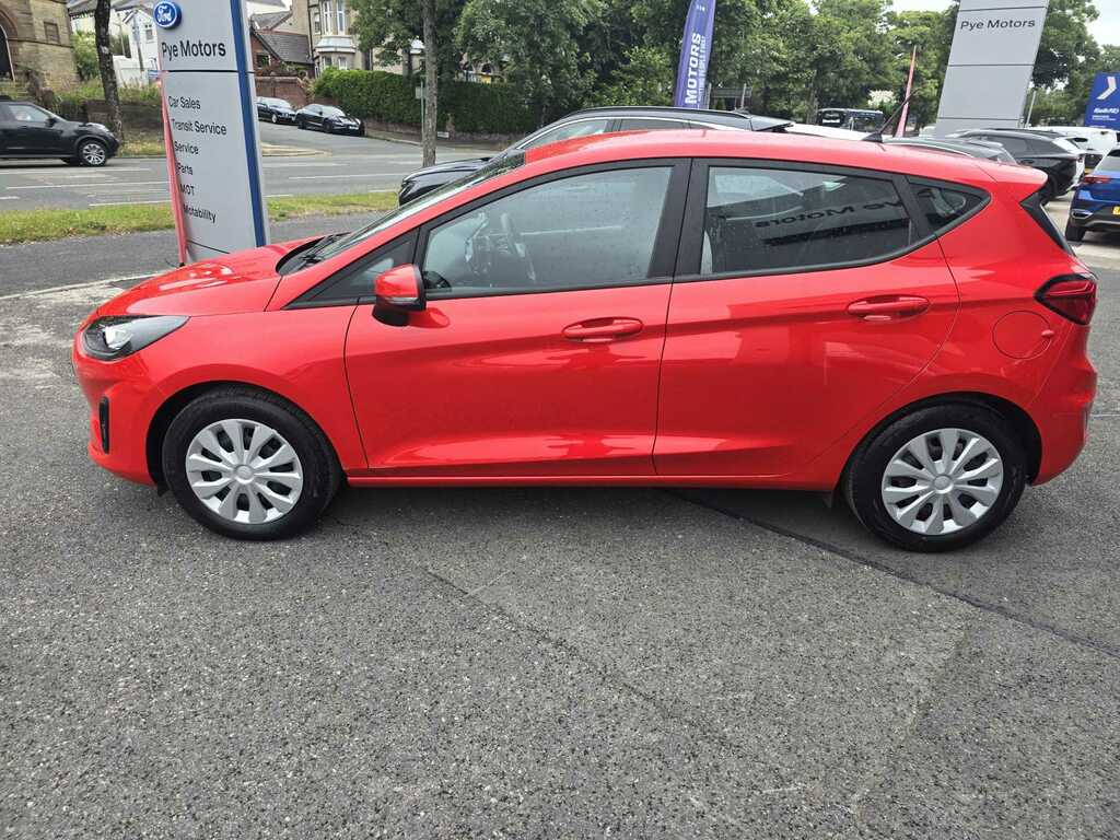 Ford Fiesta 1.1 Trend Red #4