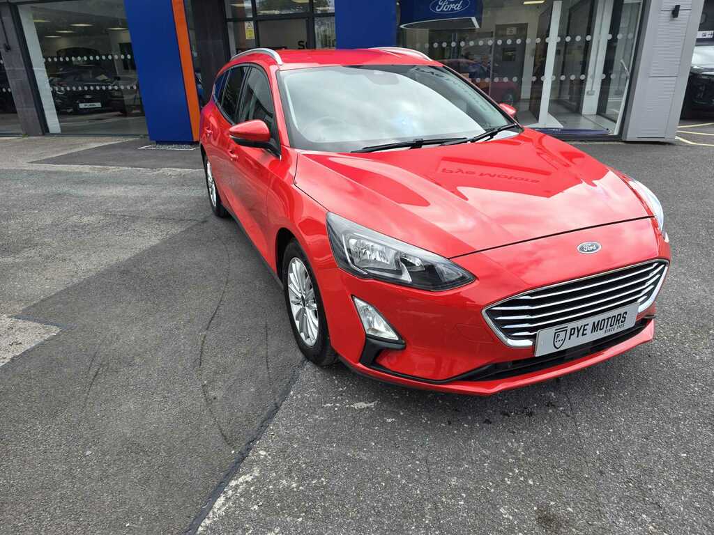 Ford Focus 1.0 Ecoboost 125 Titanium Estate Red