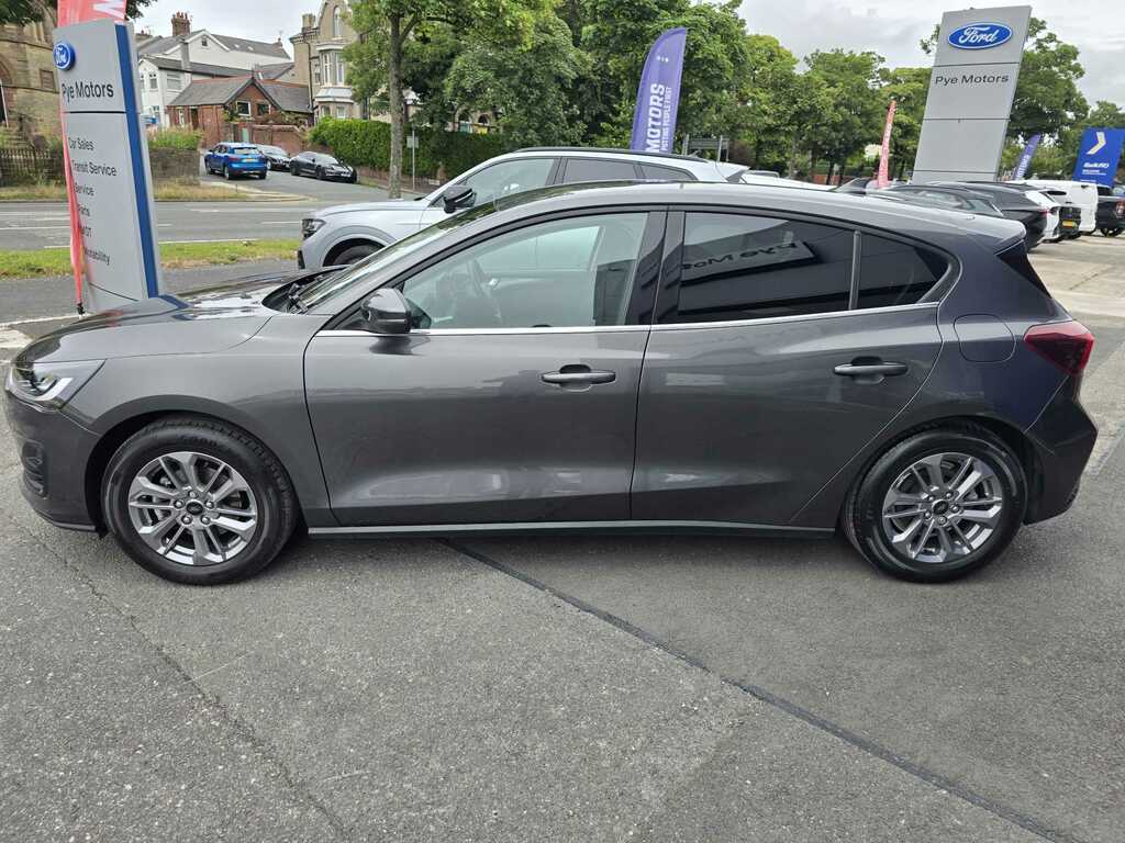 Ford Focus 1.0 Ecoboost Titanium Grey #4