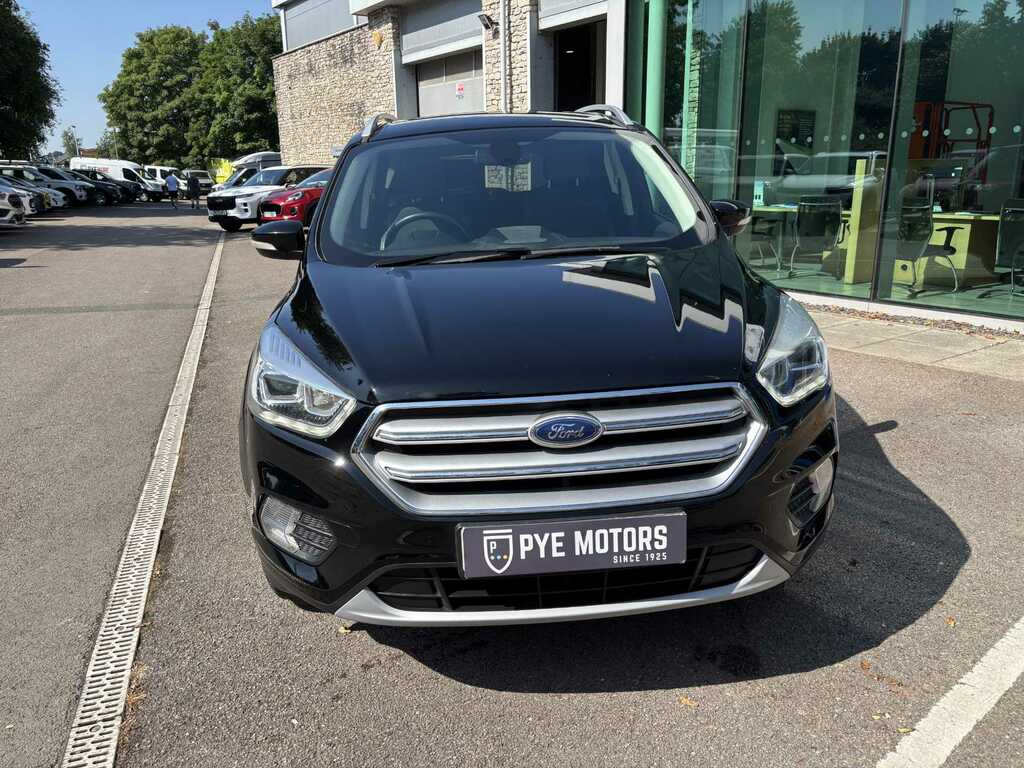 Ford Kuga 1.5 Tdci Titanium 2Wd Black #2