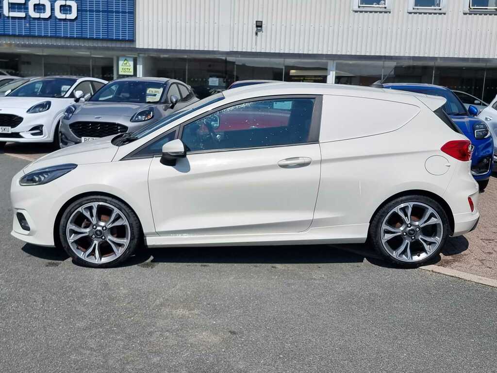 Ford Fiesta 1.0 Ecoboost 125 Sport Van White #4