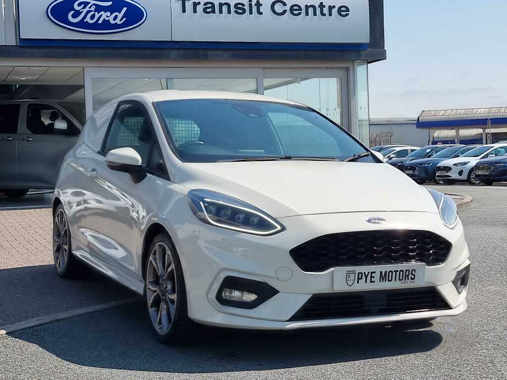 Ford Fiesta 1.0 Ecoboost 125 Sport Van White