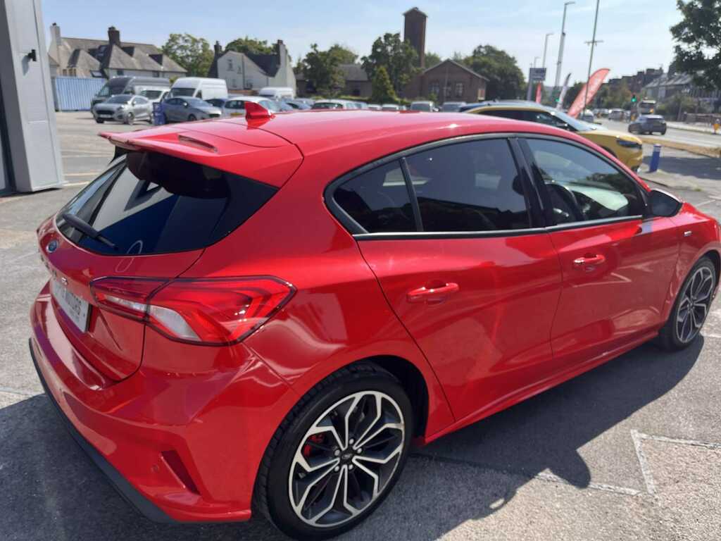 Ford Focus St-line X PK69AFE Red #5