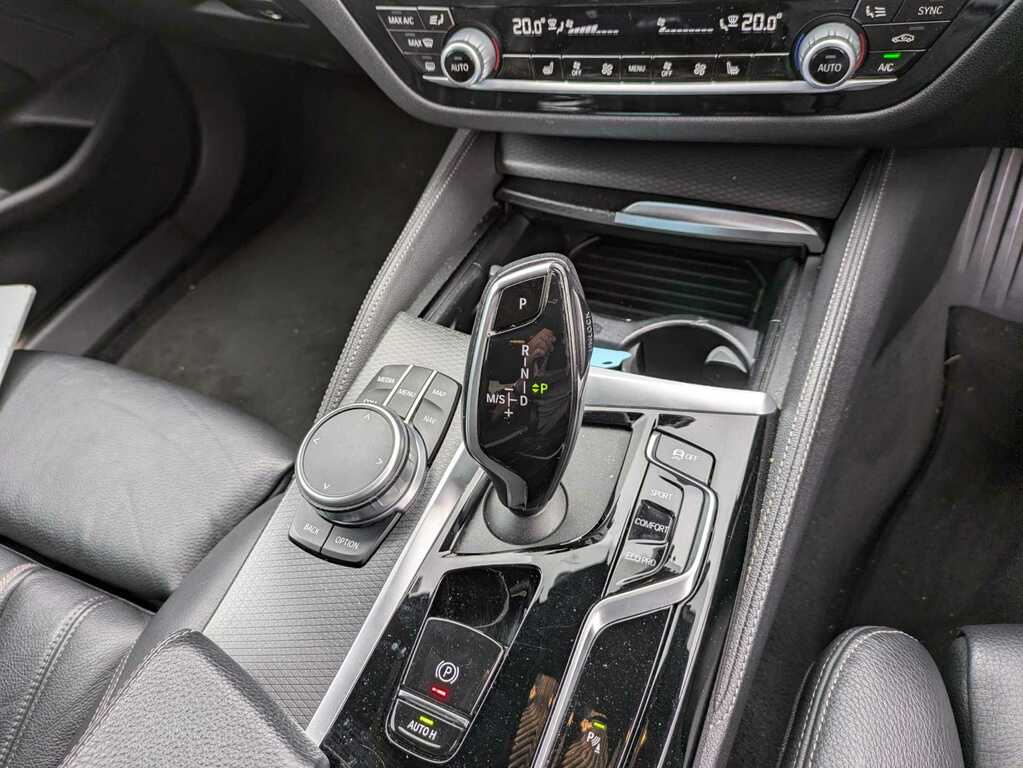 BMW 5 Series 2L M Sport Blue #15