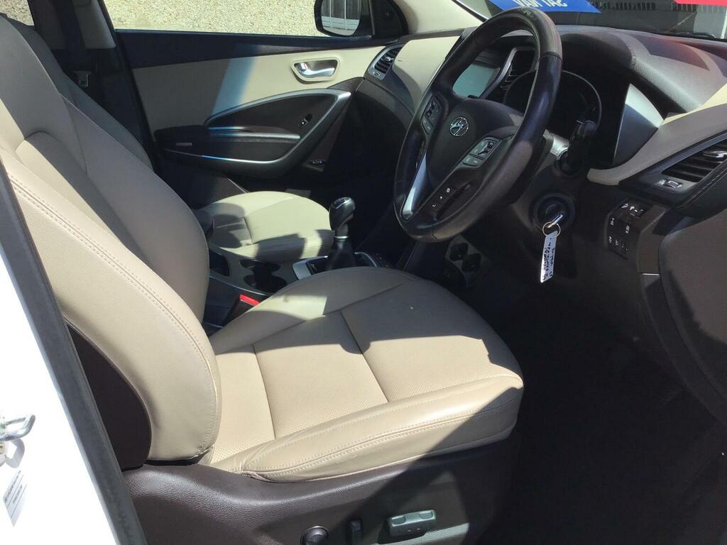 Hyundai Santa Fe Suv 2.2 Crdi Blue Drive Premium 4Wd Euro 6 Ss 5 White #2