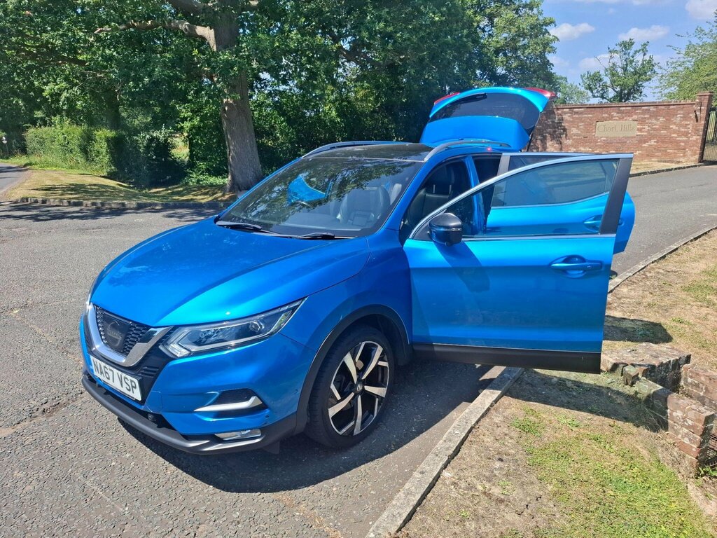 Nissan Qashqai 1.2 Dig-t Tekna Euro 6 Ss NA67VSP Blue #3