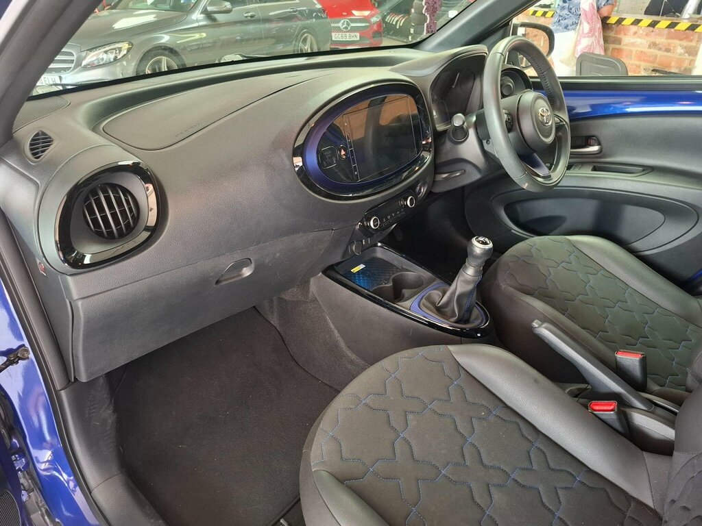 Toyota Aygo X 1.0 Vvt-i Exclusive Euro 6 Ss Blue #3
