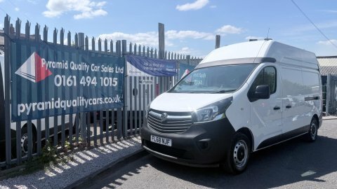 Vauxhall Vivaro 1.6 Cdti 2900 FL68NJF White #2