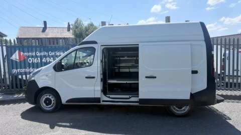 Vauxhall Vivaro 1.6 Cdti 2900 FL68NJF White #3