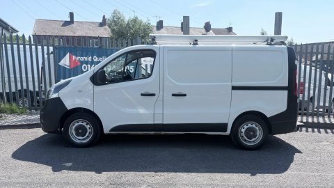 Vauxhall Vivaro 1.6 Cdti 2900 FH18TFA White #3