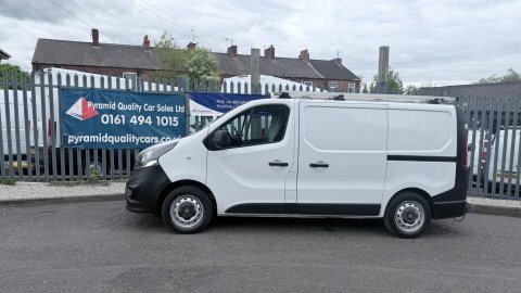 Vauxhall Vivaro 1.6 Cdti 2900 FJ18YTE White #3