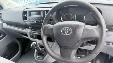 Toyota PROACE 1.6L Null 6Dr Red #20