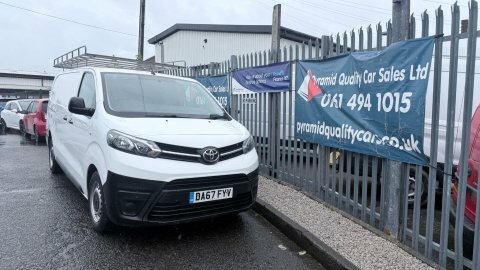 Toyota PROACE 1.6L Null 6Dr Red #21