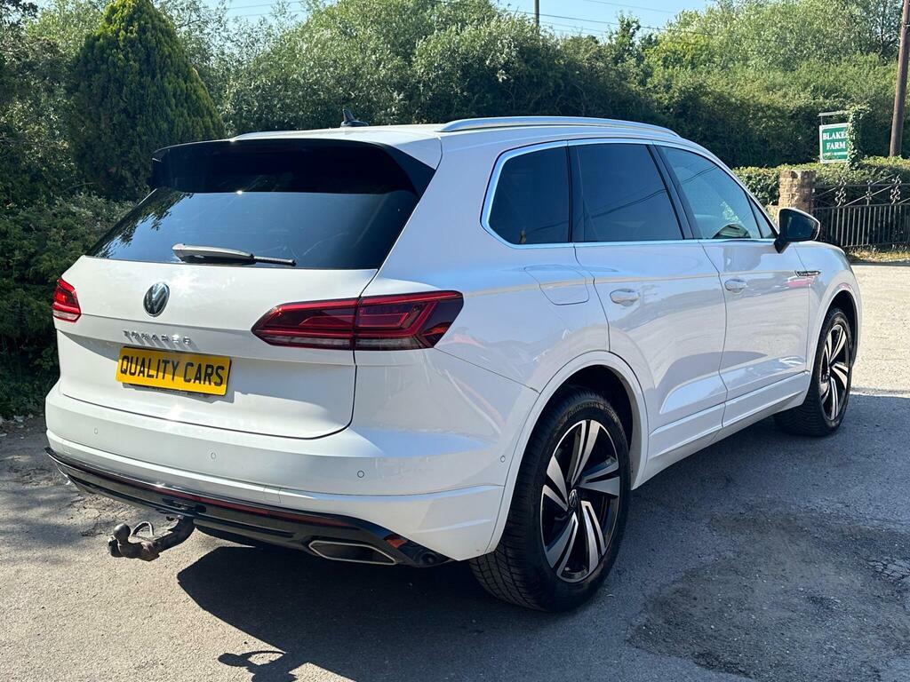 Volkswagen Touareg 3.0 Tdi V6 R-line Tech Tiptronic 4Motion Euro 6 S White #4