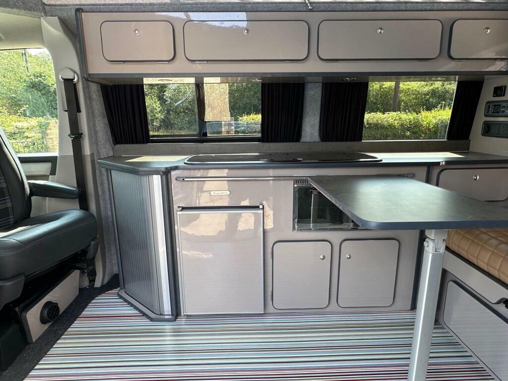 Volkswagen Campervan 2L Startline White #9