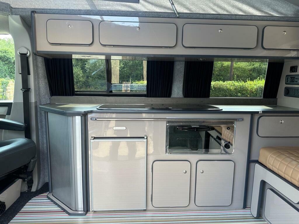 Volkswagen Campervan 2L Startline White #14