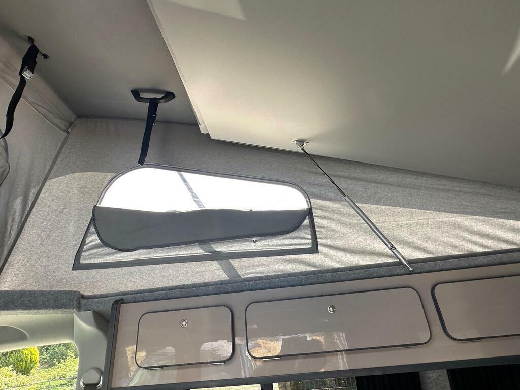 Volkswagen Campervan 2L Startline White #22