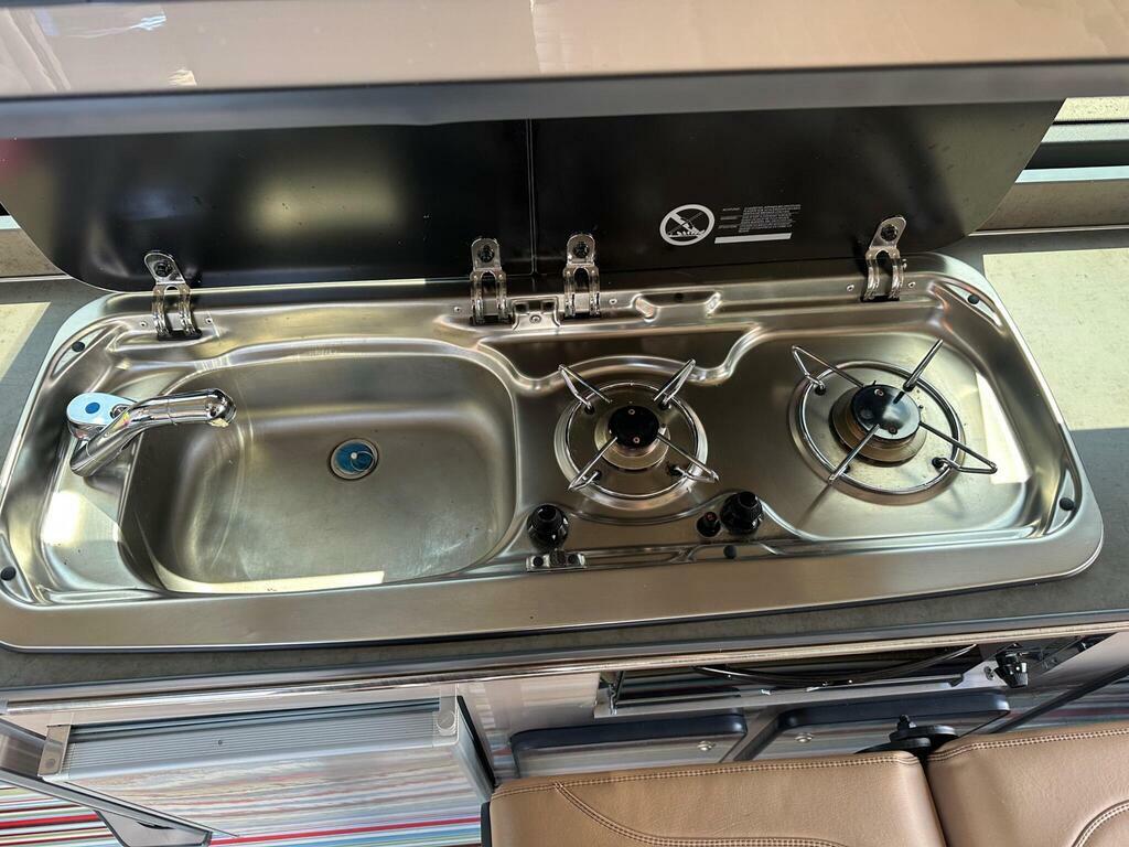 Volkswagen Campervan 2L Startline White #15