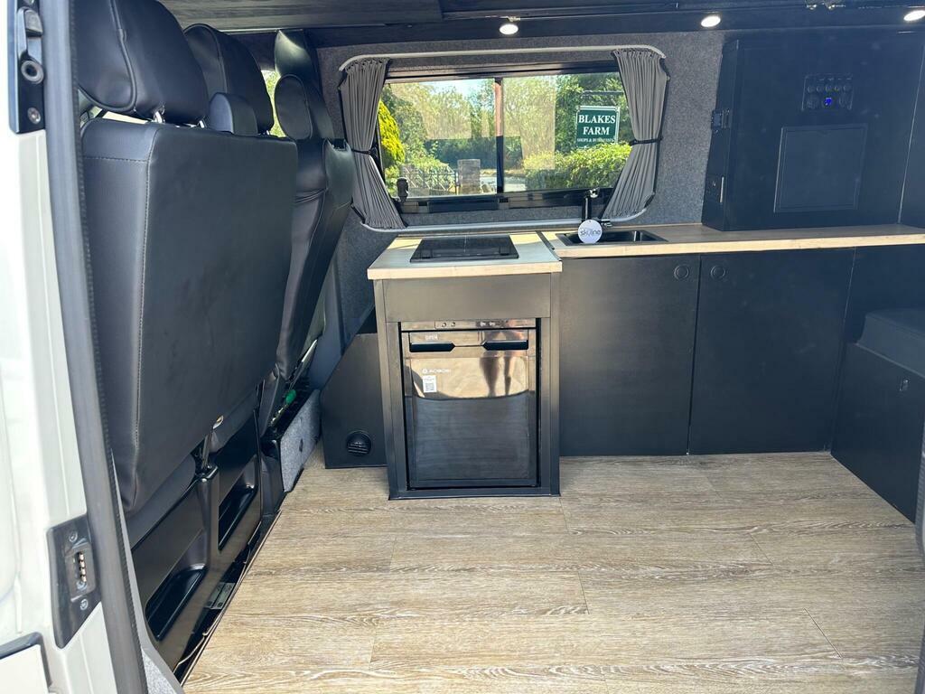 Volkswagen Campervan 2L Highline Grey #27