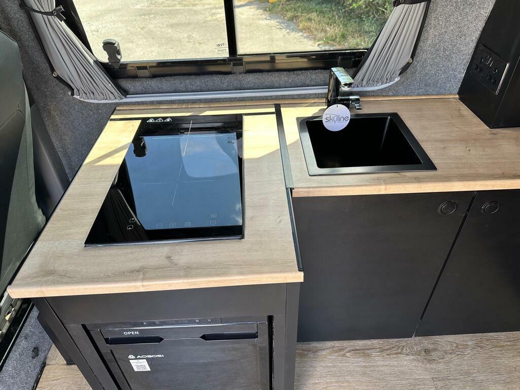 Volkswagen Campervan 2L Highline Grey #26